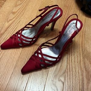 Nine West red satin dressy shoes NWT
